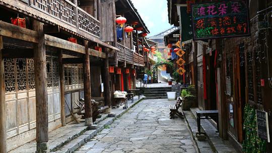 民生银行济南自贸区支行举办健康问诊与金融反诈宣教活动